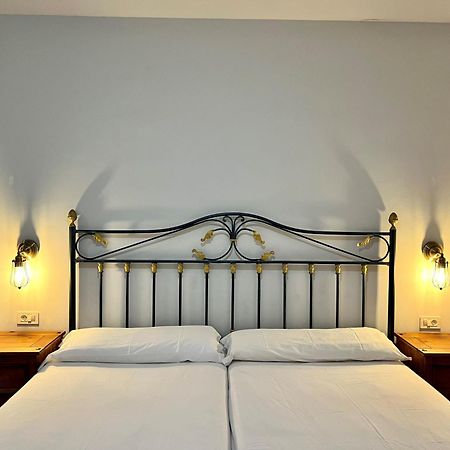 Apartamentos ฟรอนเตรา ภายนอก รูปภาพ
