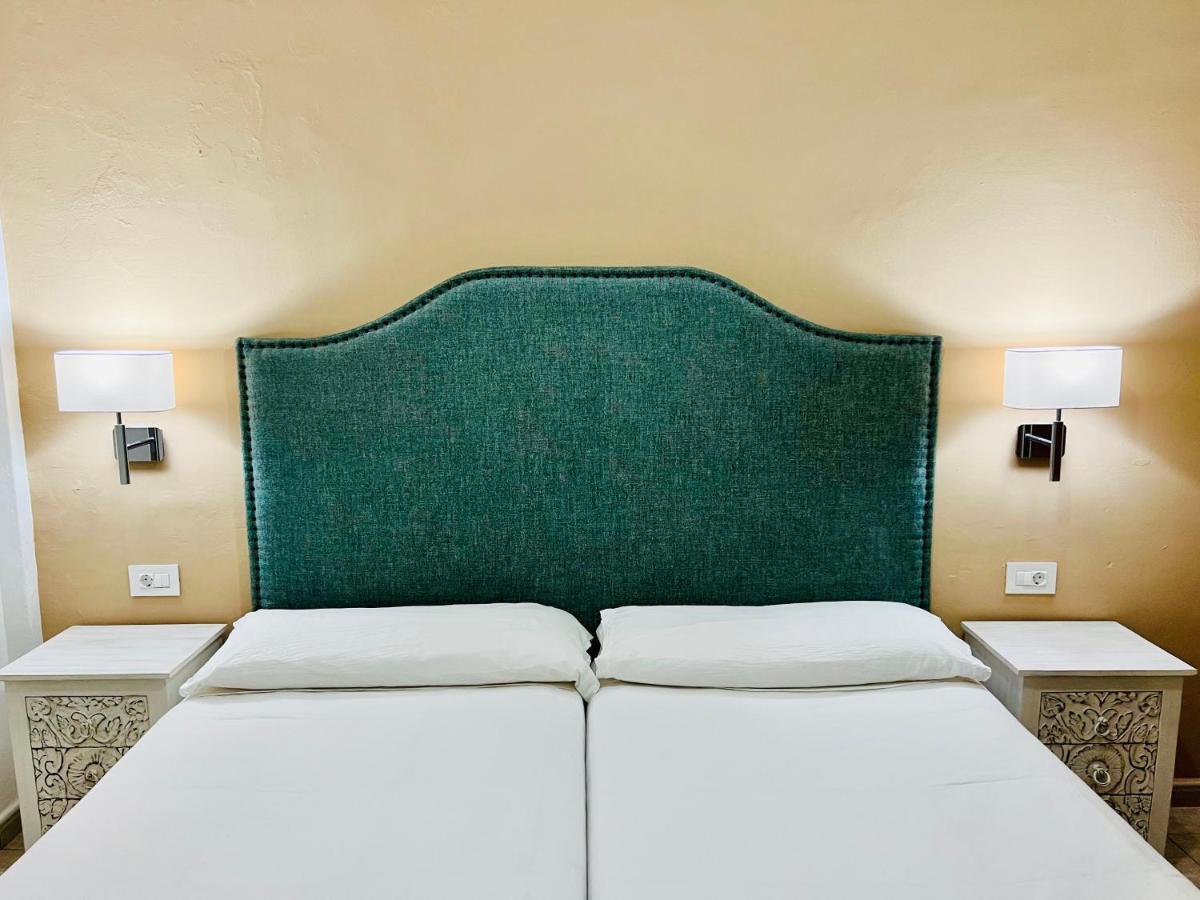 Apartamentos ฟรอนเตรา ภายนอก รูปภาพ