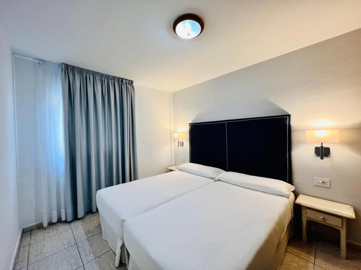 Apartamentos ฟรอนเตรา ภายนอก รูปภาพ