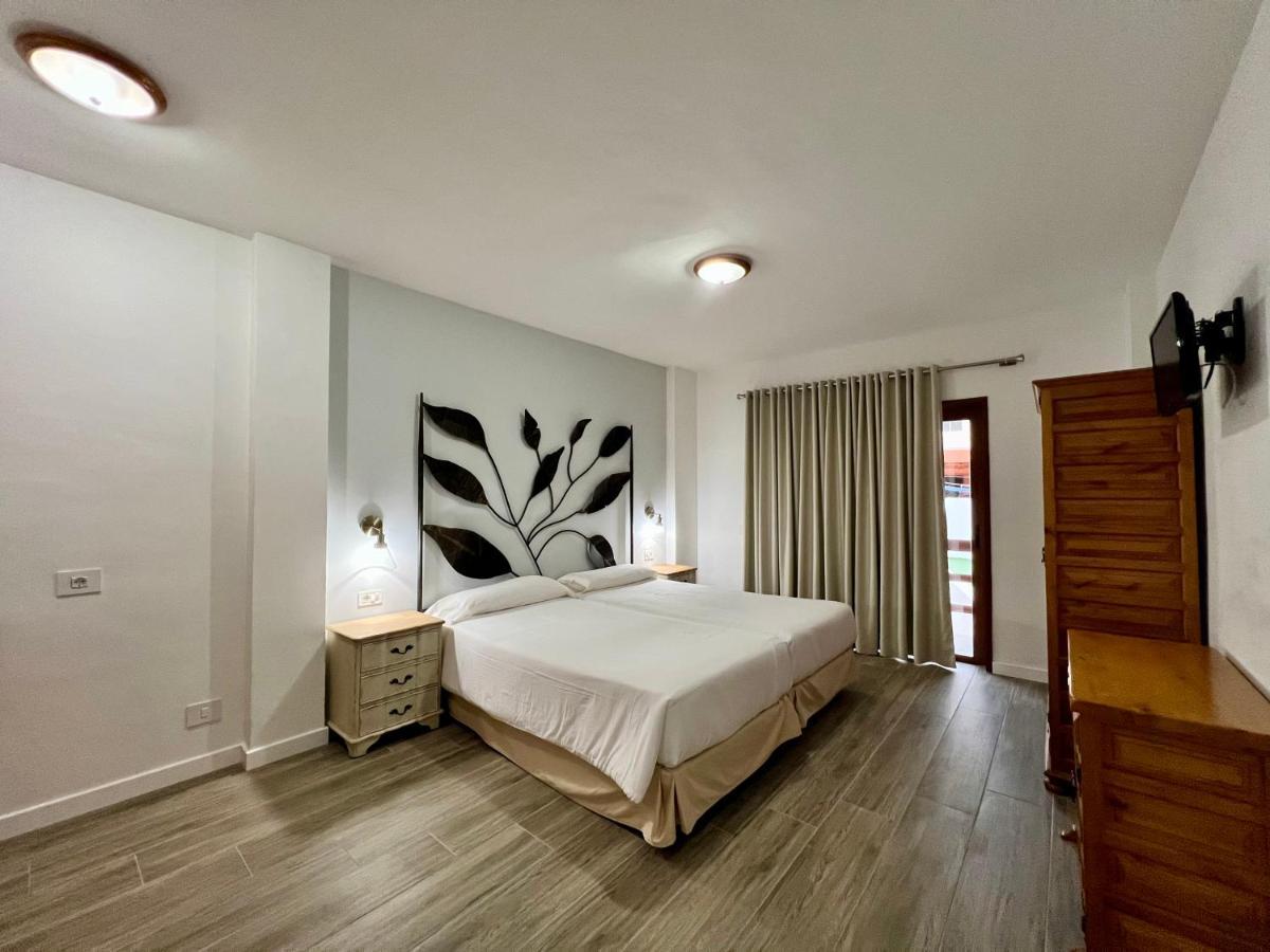 Apartamentos ฟรอนเตรา ภายนอก รูปภาพ