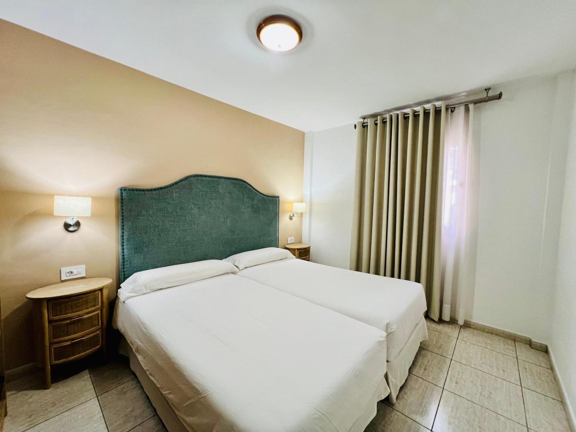 Apartamentos ฟรอนเตรา ภายนอก รูปภาพ